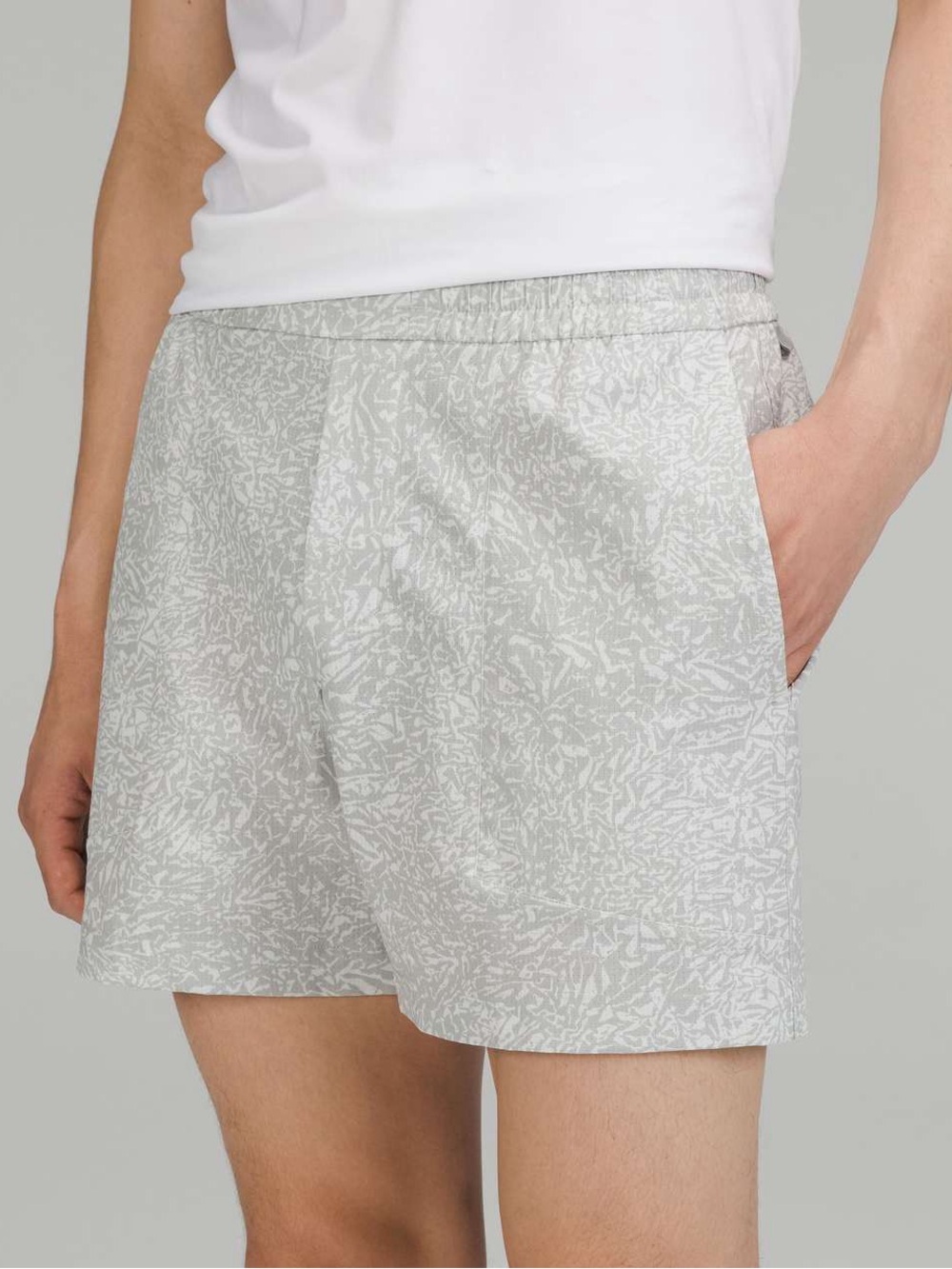 Lululemon Bowline Short 5"
Crunch Max Vapor Seal Grey